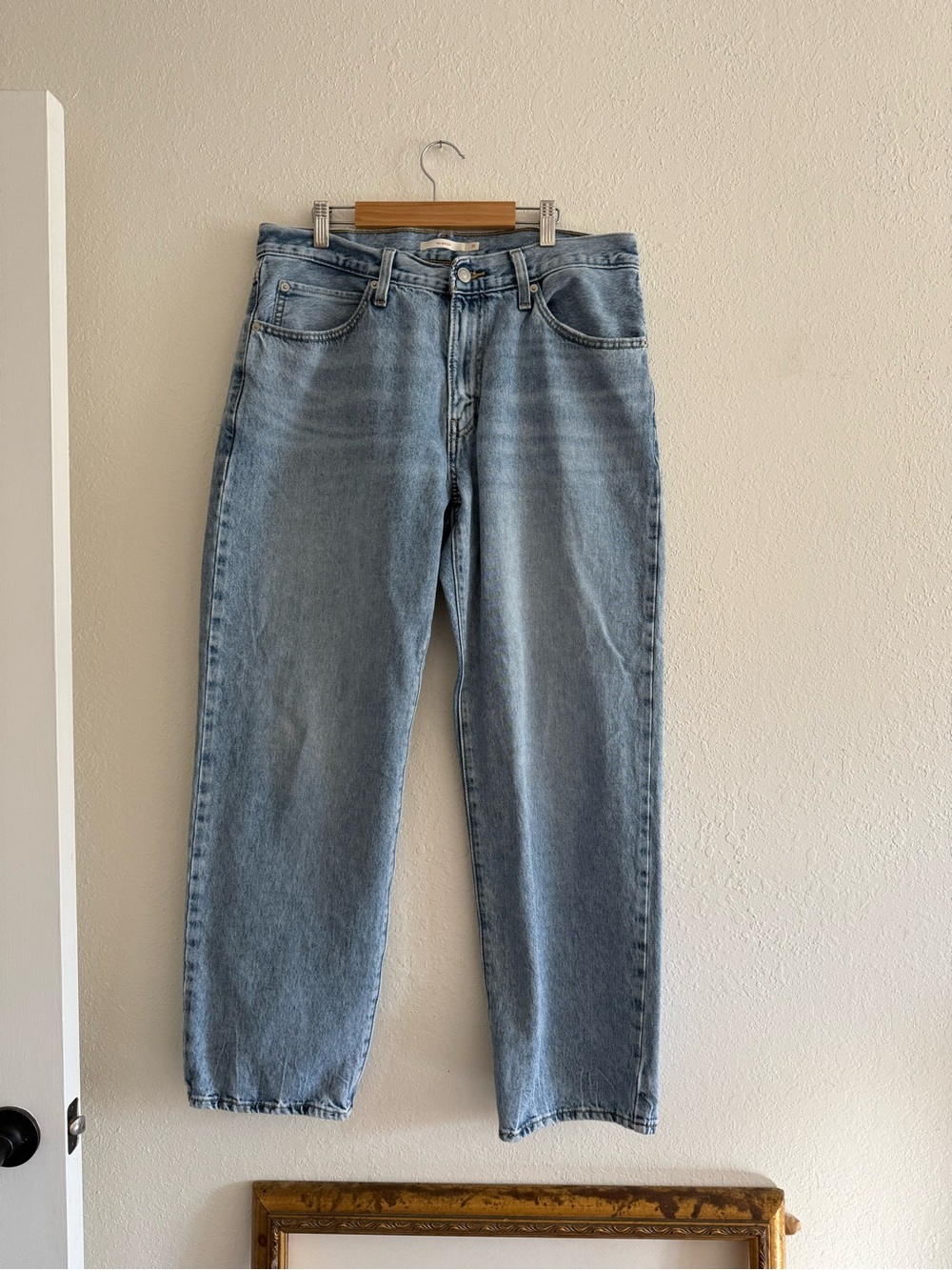 Levi’s 94 baggy jeans